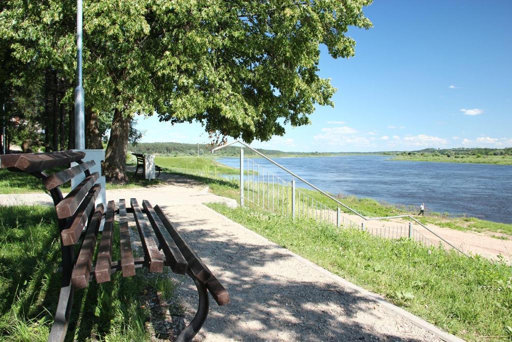 Отель Asmonienes Sveciu Namai "Senoji Mokyklele" Smalininkai Экстерьер фото